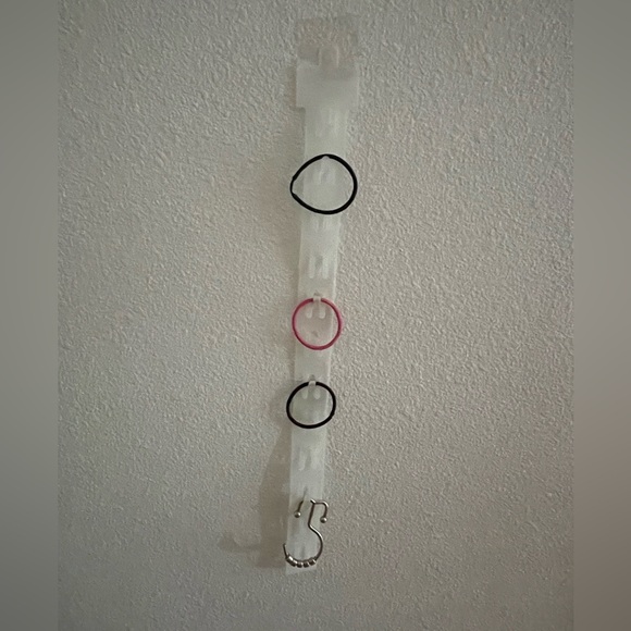 NWOT-CLIP STRIPS! PLASTIC DISPLAY/STORAGE, EACH 21” LONG. 12 Strips w/ 7 hooks. - Picture 2 of 7